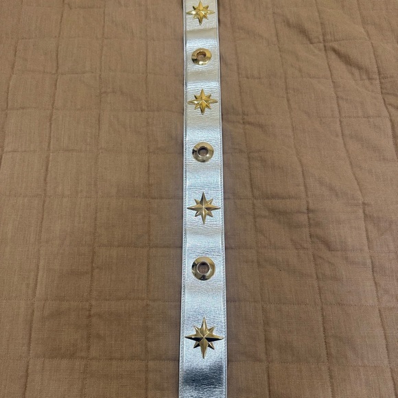 Vintage Escada Champagne Metallic Gold Star Charm Leather Waist Belt Size 40 - Picture 11 of 12